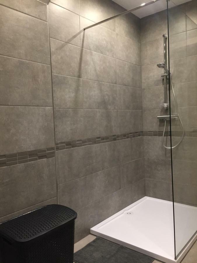 Rentalis Flat Liege Luaran gambar