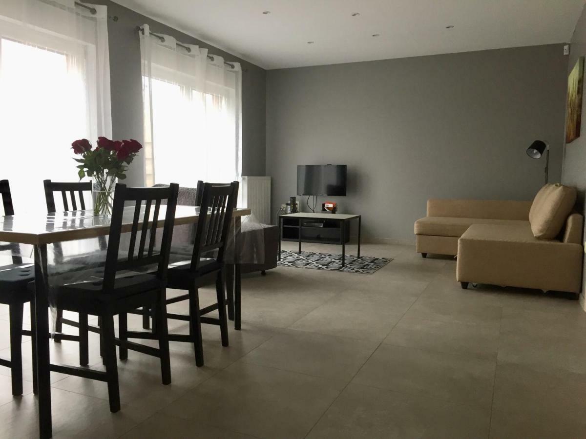 Rentalis Flat Liege Luaran gambar