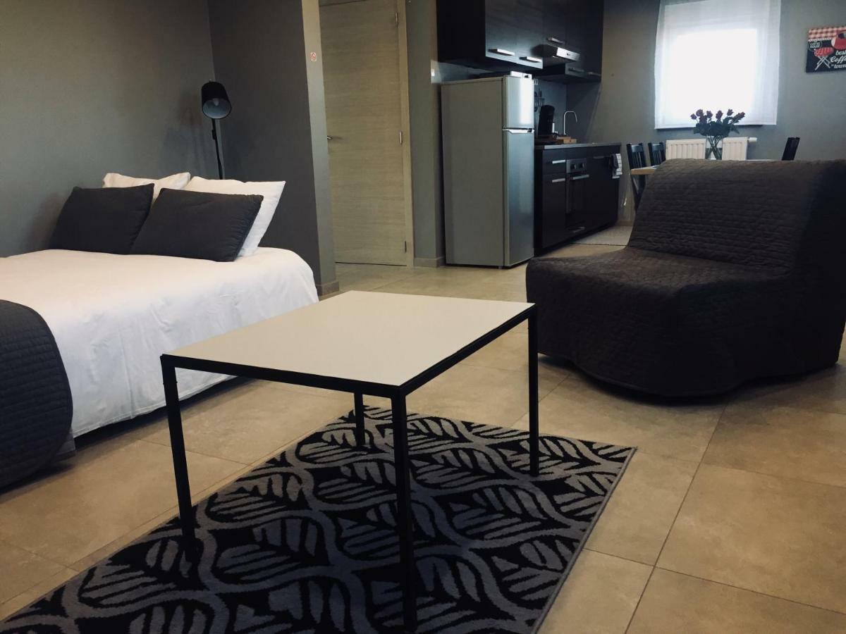 Rentalis Flat Liege Luaran gambar